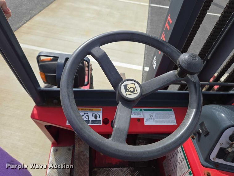 image for item EC4273 2011 Moffett M55 forklift