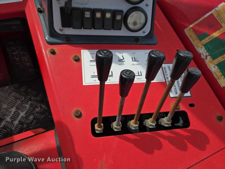 image for item EC4273 2011 Moffett M55 forklift