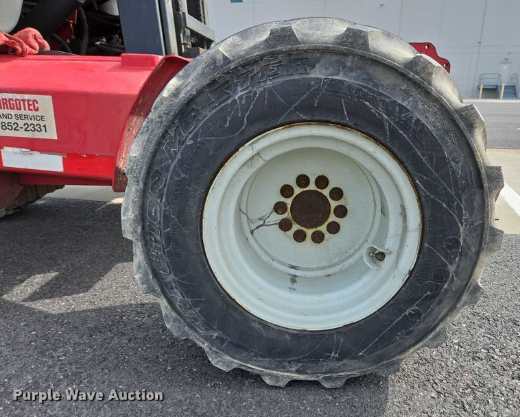 image for item EC4273 2011 Moffett M55 forklift