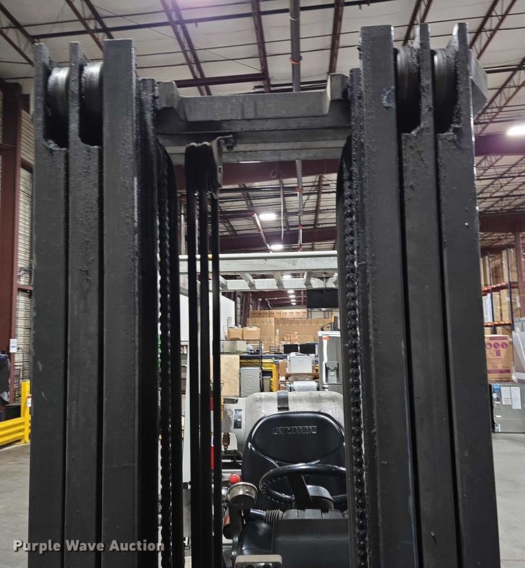 image for item EC4274 2017 UniCarriers CFS40 forklift