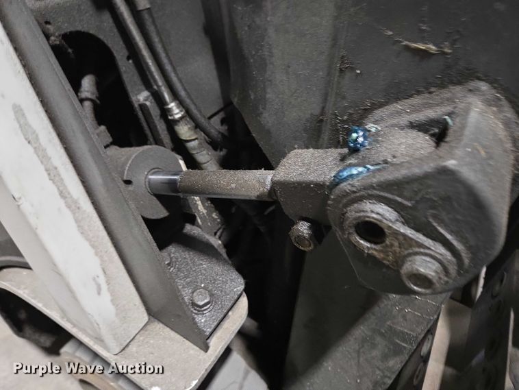 image for item EC4274 2017 UniCarriers CFS40 forklift