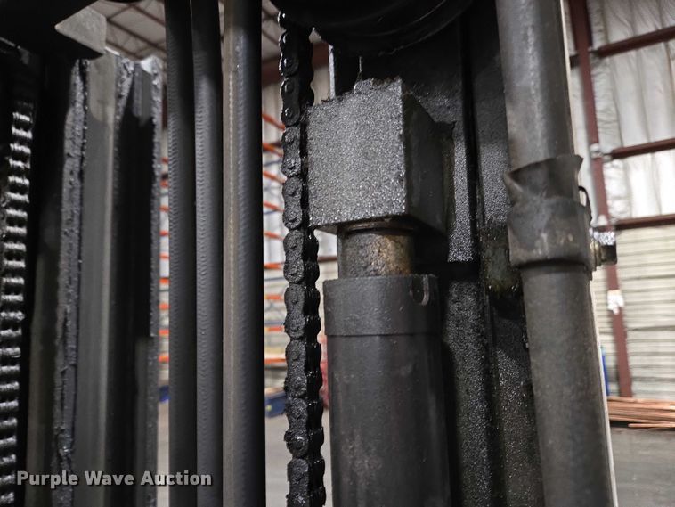 image for item EC4274 2017 UniCarriers CFS40 forklift