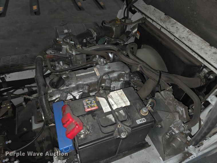 image for item EC4274 2017 UniCarriers CFS40 forklift