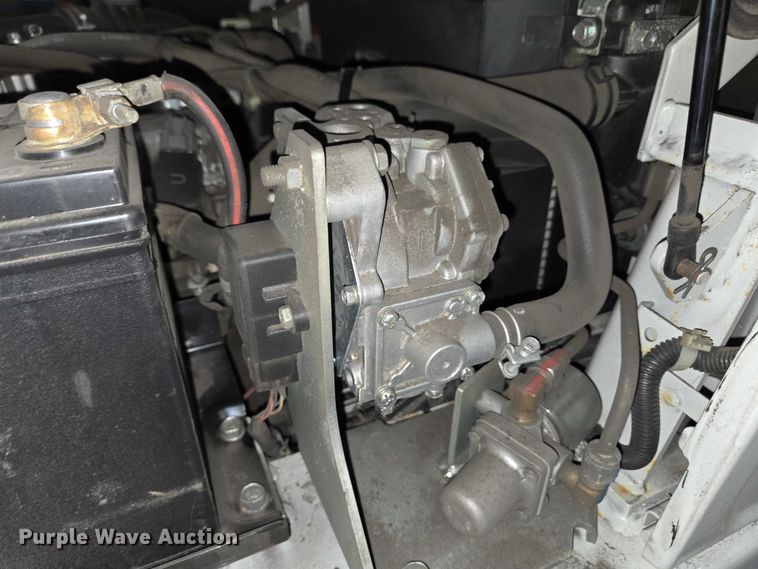 image for item EC4274 2017 UniCarriers CFS40 forklift