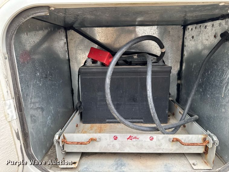 image for item EC7987 2007 Excel L36TKE camper