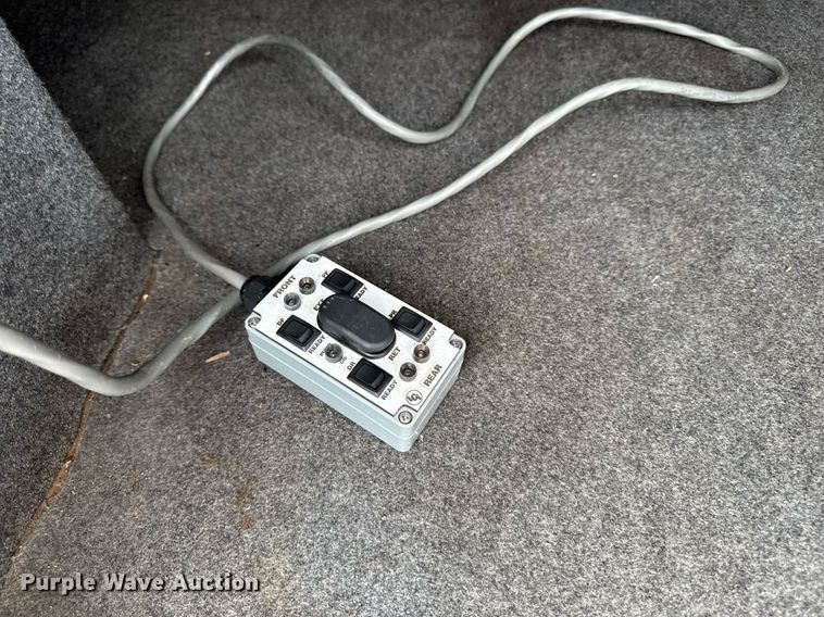 image for item EC7987 2007 Excel L36TKE camper