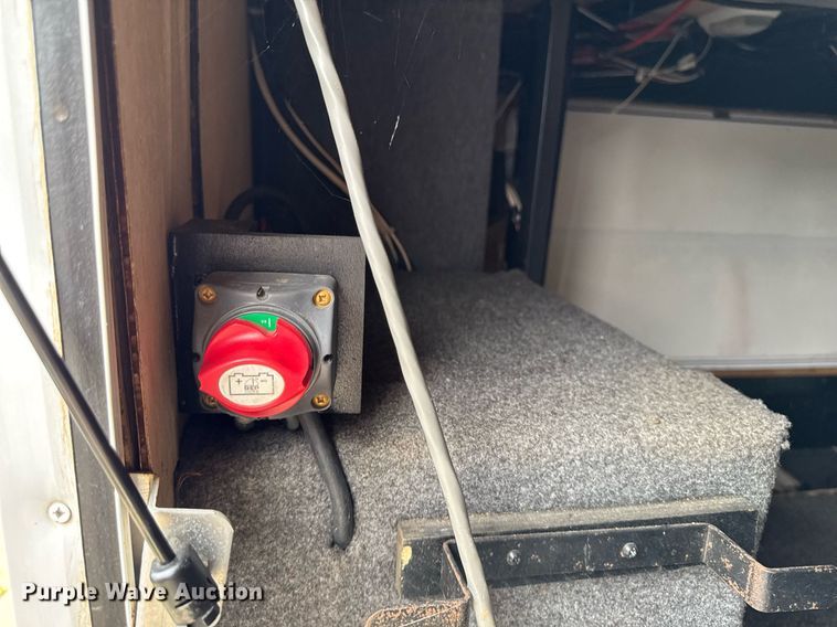 image for item EC7987 2007 Excel L36TKE camper