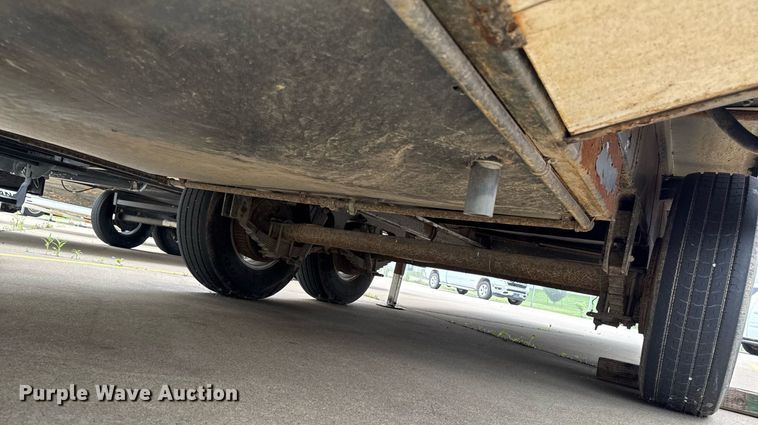 image for item EC7987 2007 Excel L36TKE camper