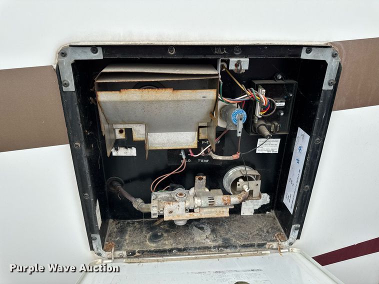 image for item EC7987 2007 Excel L36TKE camper