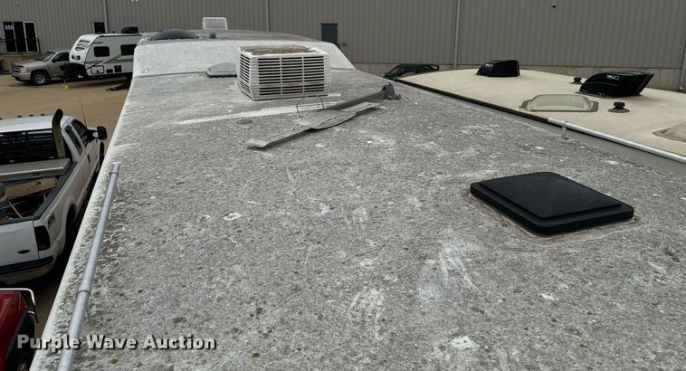 image for item EC7987 2007 Excel L36TKE camper