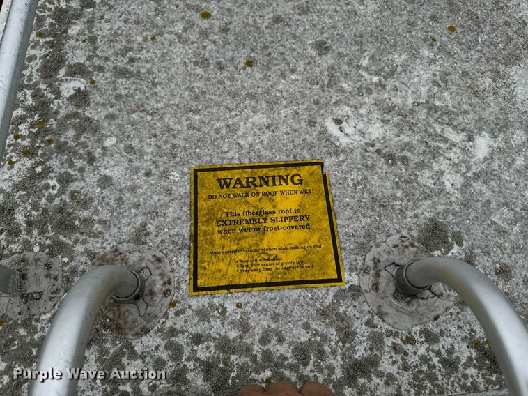 image for item EC7987 2007 Excel L36TKE camper