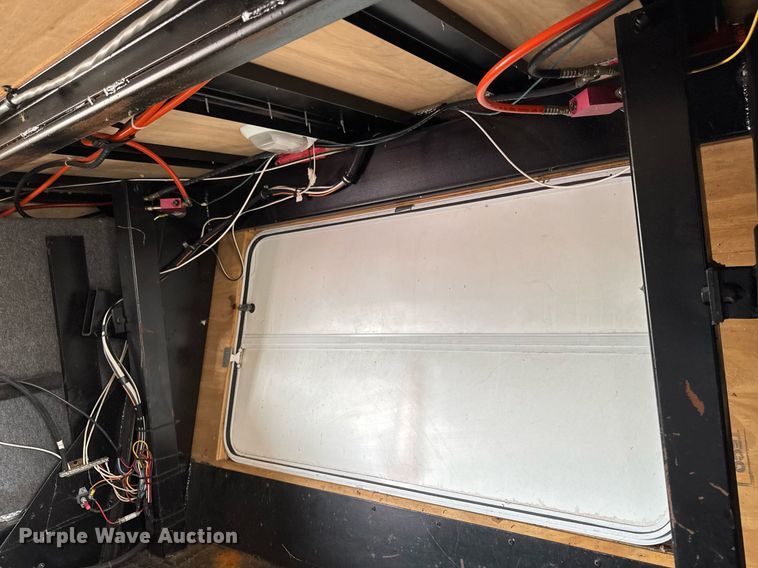 image for item EC7987 2007 Excel L36TKE camper