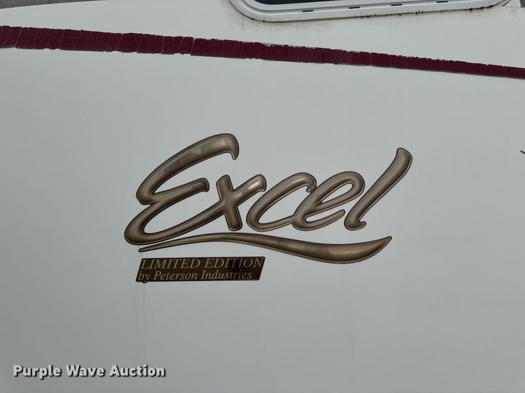 image for item EC7987 2007 Excel L36TKE camper