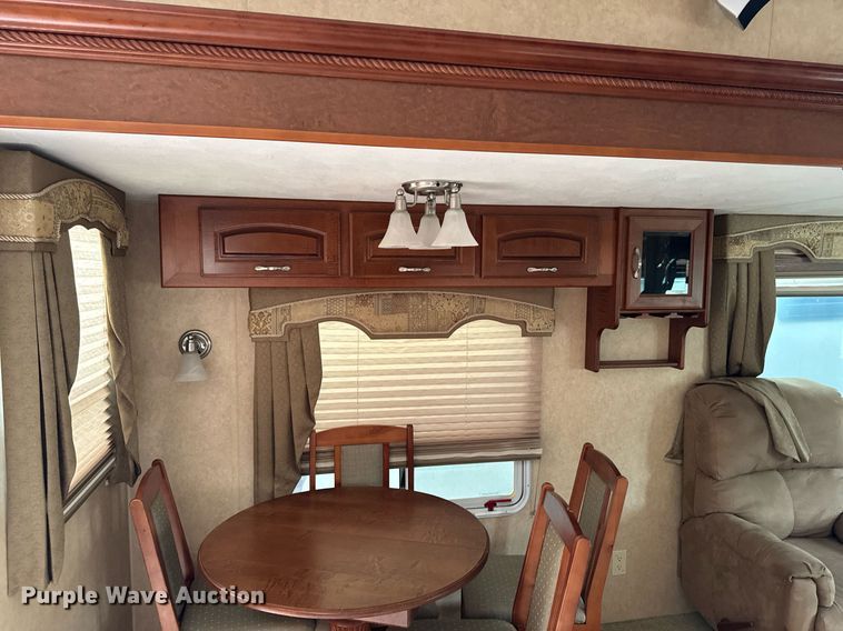 image for item EC7987 2007 Excel L36TKE camper