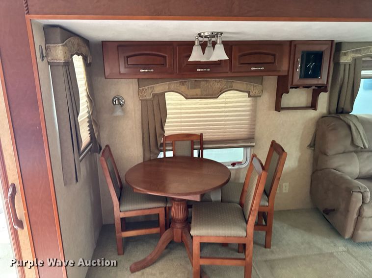 image for item EC7987 2007 Excel L36TKE camper