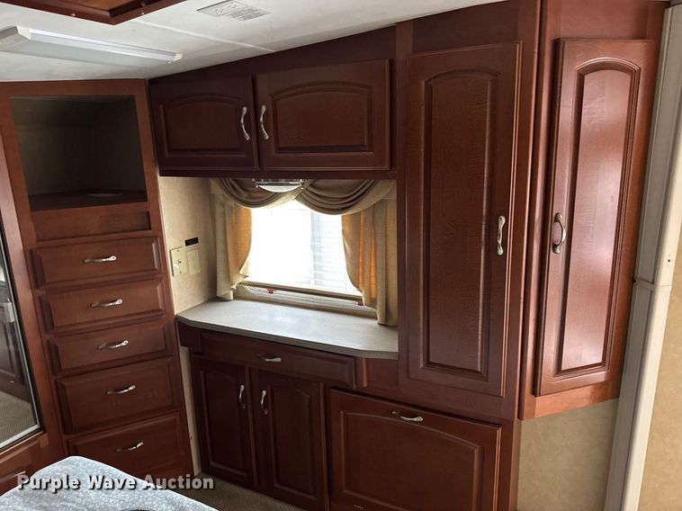 image for item EC7987 2007 Excel L36TKE camper