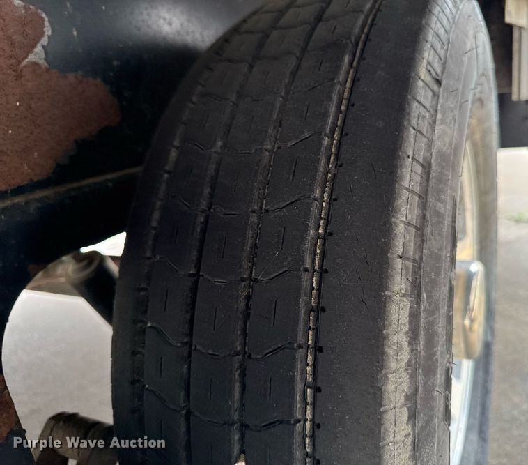 image for item EC7987 2007 Excel L36TKE camper