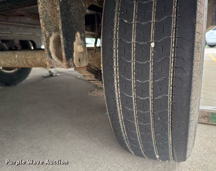 image for item EC7987 2007 Excel L36TKE camper