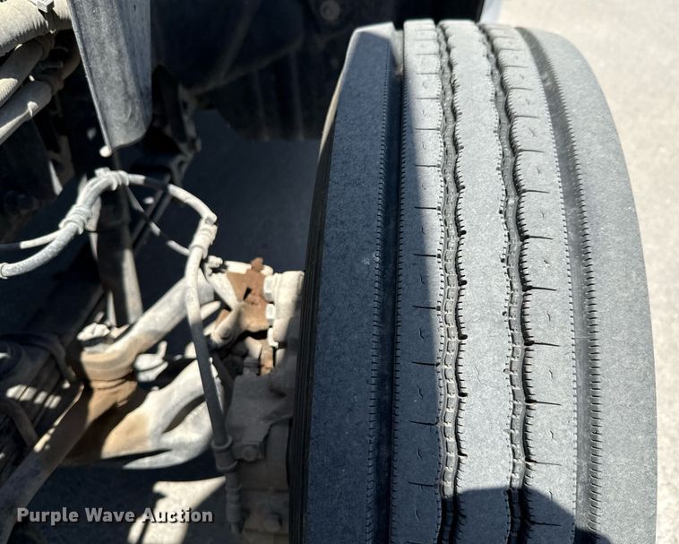 image for item ED5579 2023 Chevrolet  Silverado 6500HD rollback truck