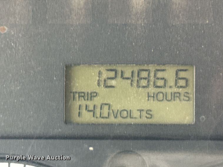 image for item ED5613 2009 Freightliner M2  truck cab and chassis