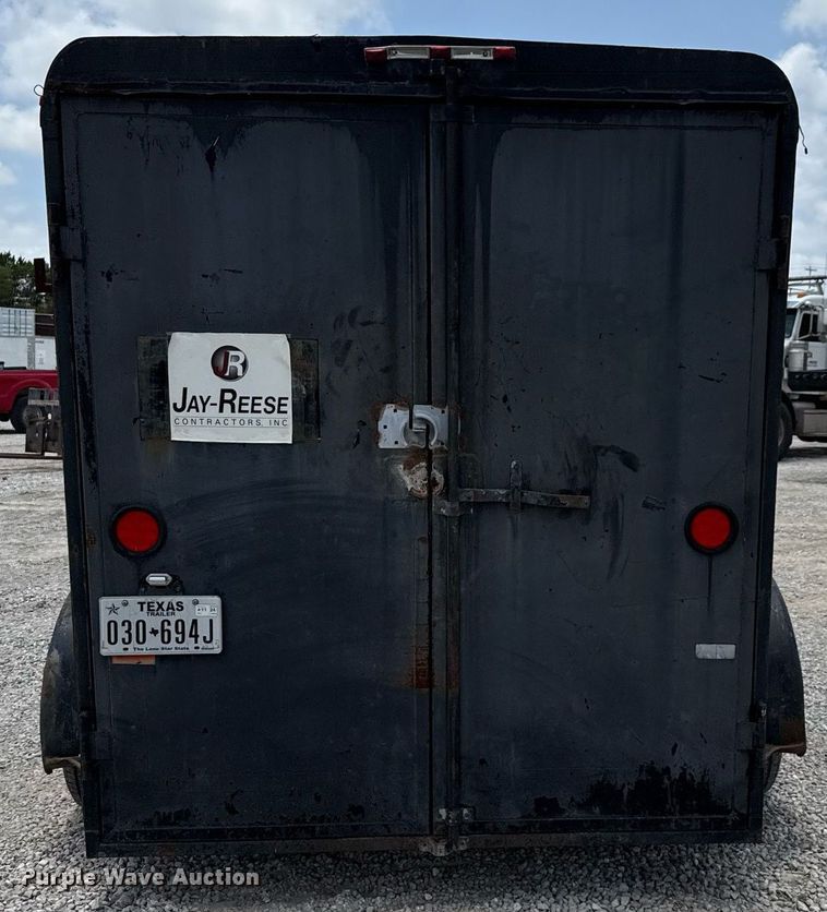 image for item ED5684 2002 W-W enclosed cargo trailer