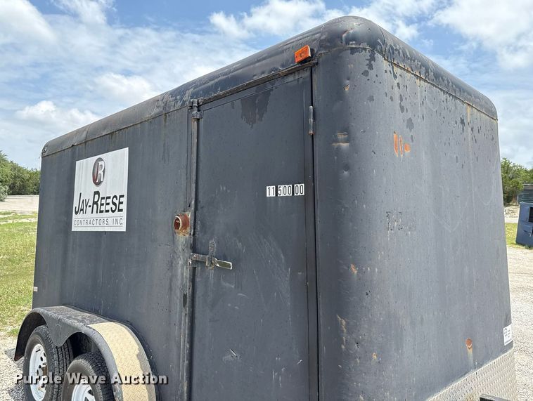 image for item ED5684 2002 W-W enclosed cargo trailer
