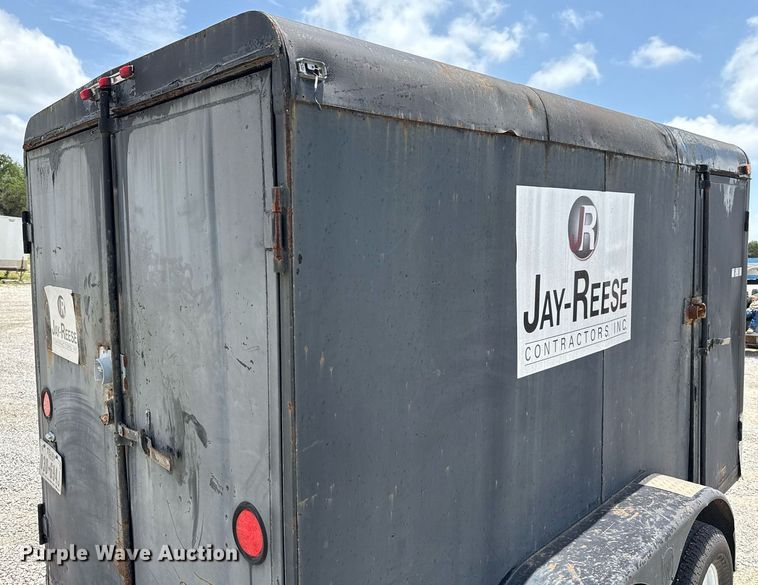 image for item ED5684 2002 W-W enclosed cargo trailer