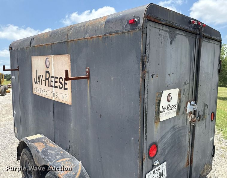 image for item ED5684 2002 W-W enclosed cargo trailer