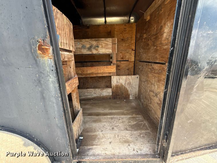 image for item ED5684 2002 W-W enclosed cargo trailer