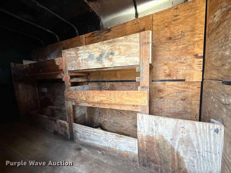 image for item ED5684 2002 W-W enclosed cargo trailer