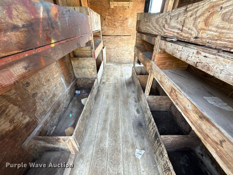 image for item ED5684 2002 W-W enclosed cargo trailer