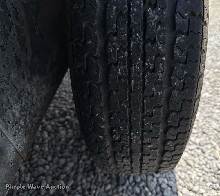 image for item ED5684 2002 W-W enclosed cargo trailer