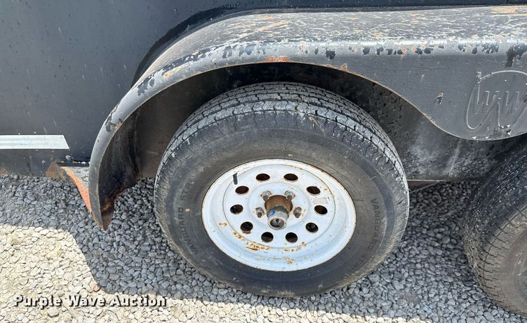 image for item ED5684 2002 W-W enclosed cargo trailer