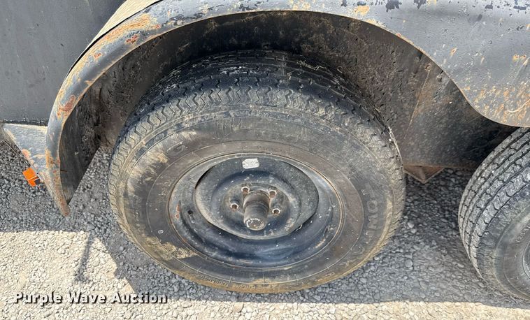 image for item ED5684 2002 W-W enclosed cargo trailer