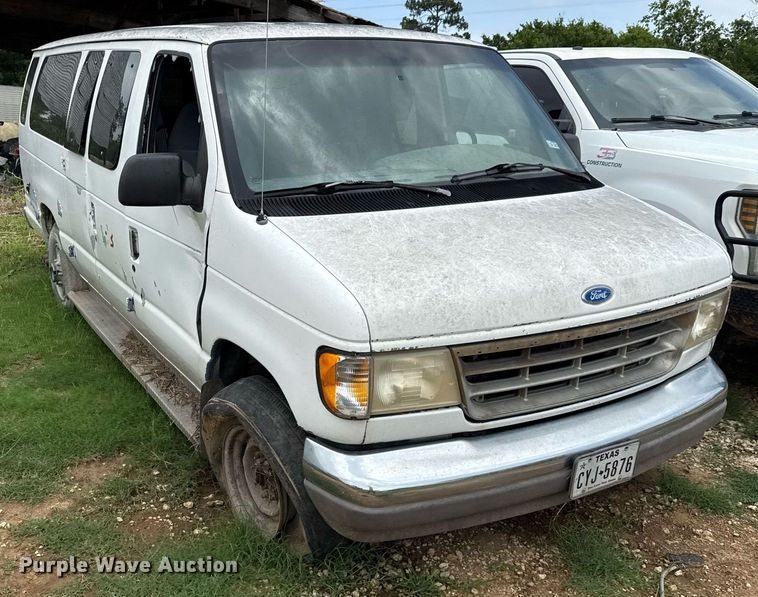 image for item ED5705 1995 Ford Club Wagon  van