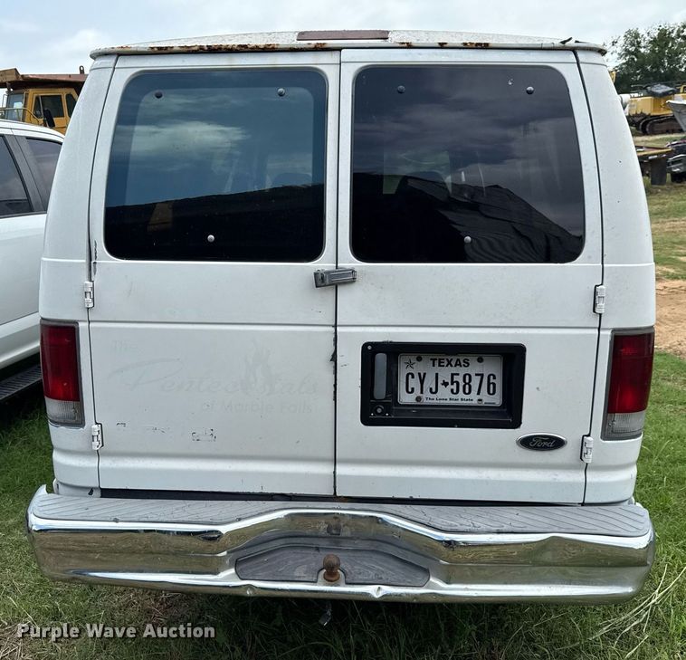 image for item ED5705 1995 Ford Club Wagon  van