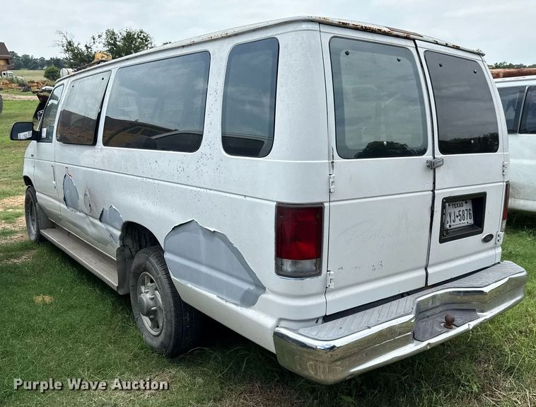 image for item ED5705 1995 Ford Club Wagon  van