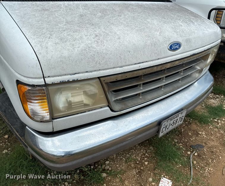 image for item ED5705 1995 Ford Club Wagon  van