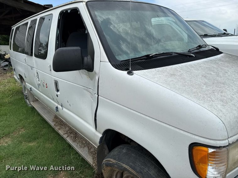 image for item ED5705 1995 Ford Club Wagon  van