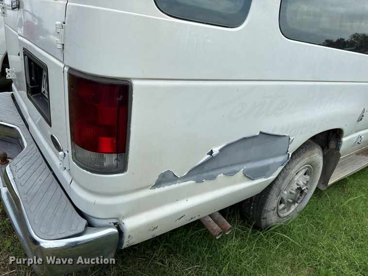 image for item ED5705 1995 Ford Club Wagon  van