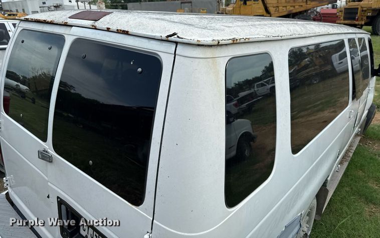 image for item ED5705 1995 Ford Club Wagon  van