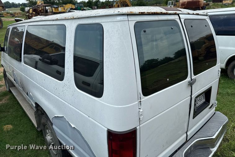 image for item ED5705 1995 Ford Club Wagon  van