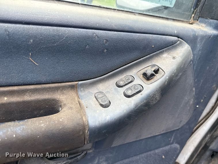 image for item ED5705 1995 Ford Club Wagon  van