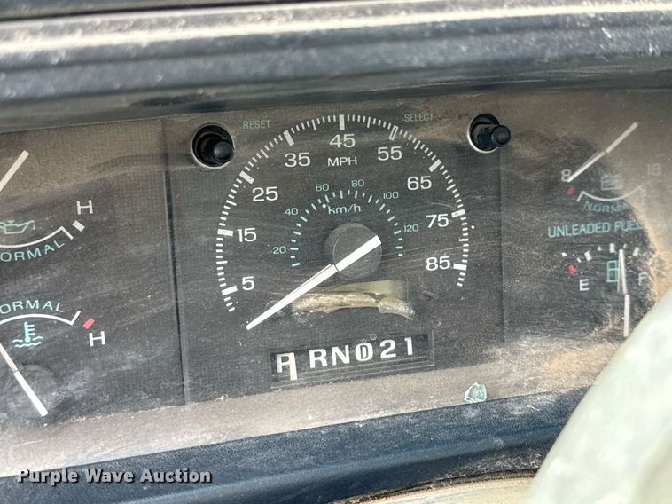 image for item ED5705 1995 Ford Club Wagon  van