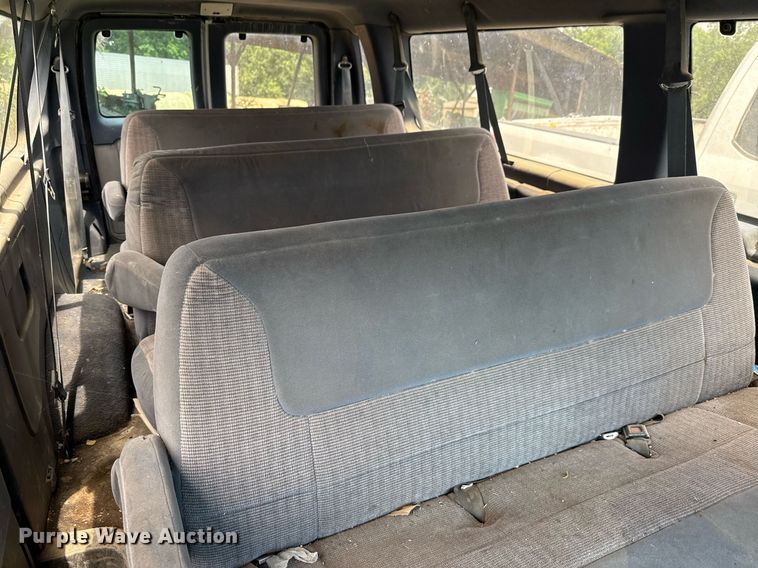 image for item ED5705 1995 Ford Club Wagon  van