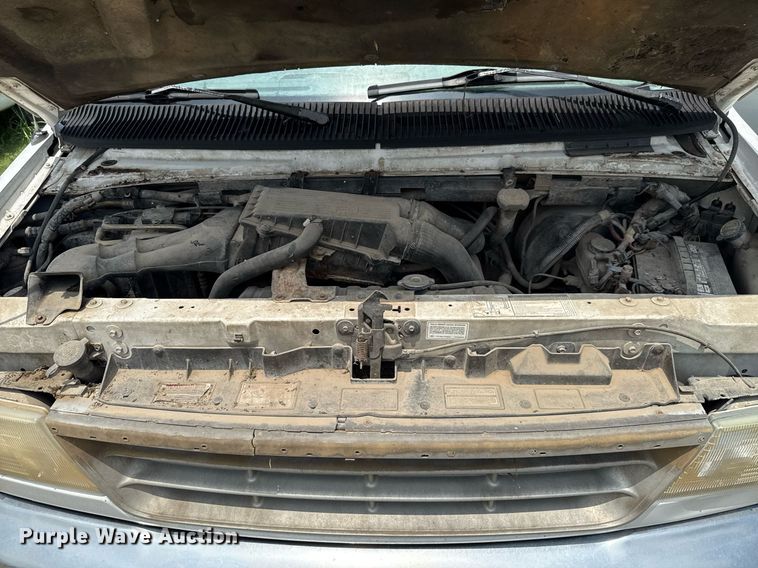 image for item ED5705 1995 Ford Club Wagon  van