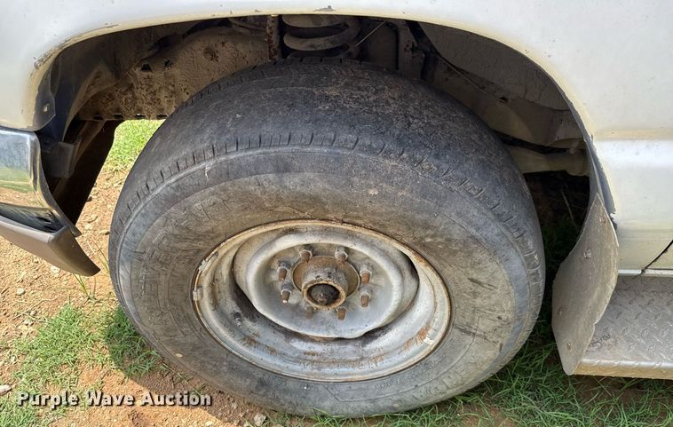 image for item ED5705 1995 Ford Club Wagon  van