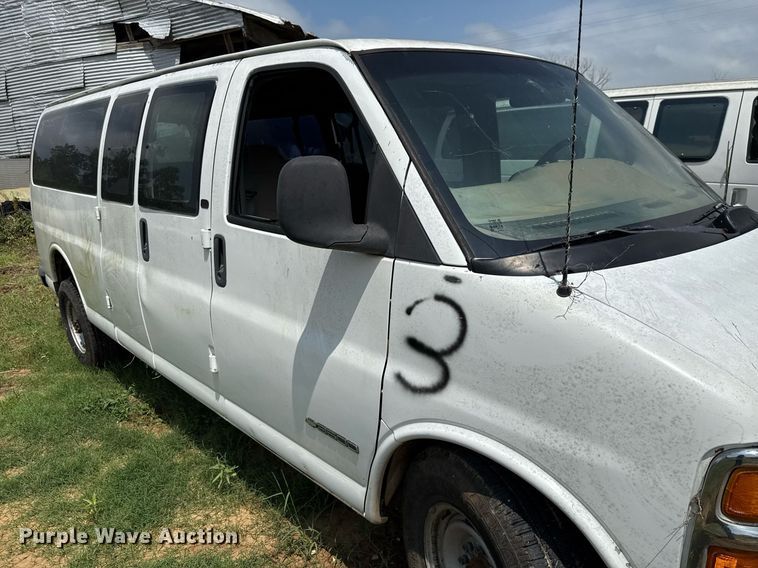 image for item ED5706 2001 Chevrolet Express 3500 van