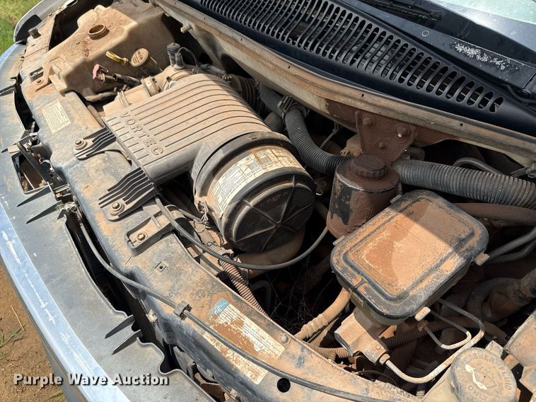 image for item ED5706 2001 Chevrolet Express 3500 van