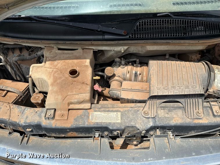 image for item ED5706 2001 Chevrolet Express 3500 van